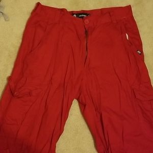 Red akademiks shorts